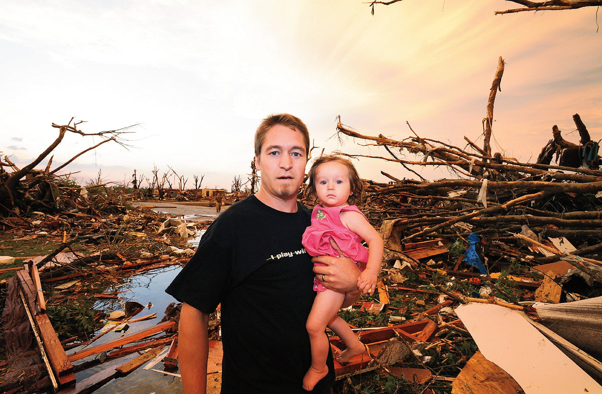 32 Minutes in May: The Joplin Tornado - Additional Book View 4