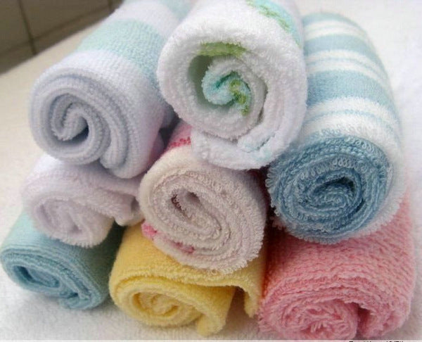 Baby feeding towel - Cindi Book