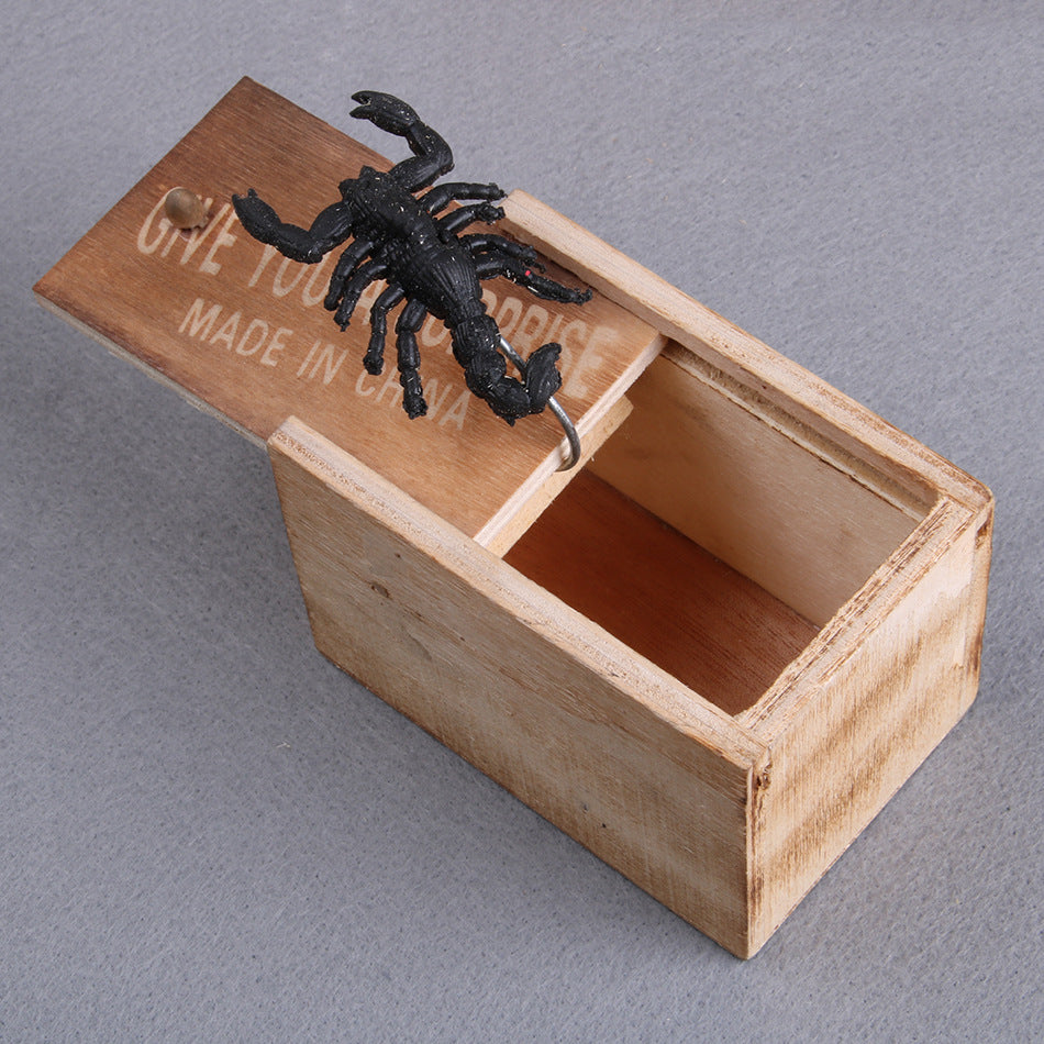 Prank Spider Wooden Scare Box Trick Play Joke Lifelike Surprise April Fools' Day Funny Novelty Toys Gags Practical Gifts - Cindi Book