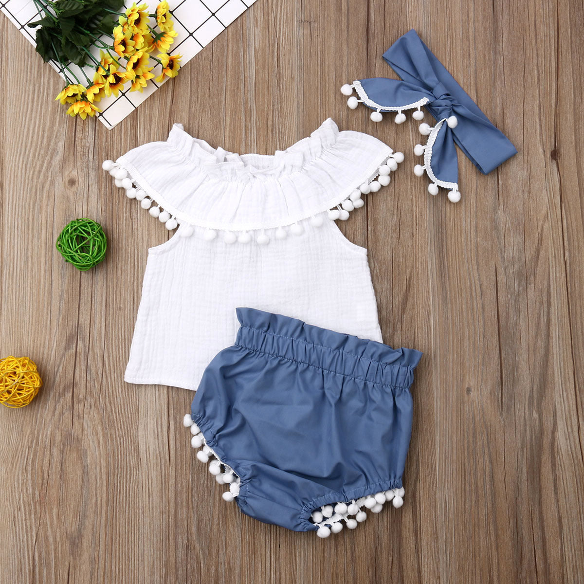 Baby clothes and pants - Cindi Book