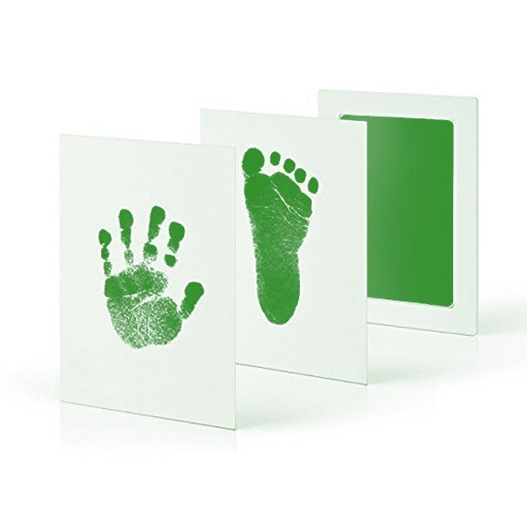 Baby hands and feet with oil - Cindi Book