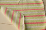 Baby feeding towel - Cindi Book