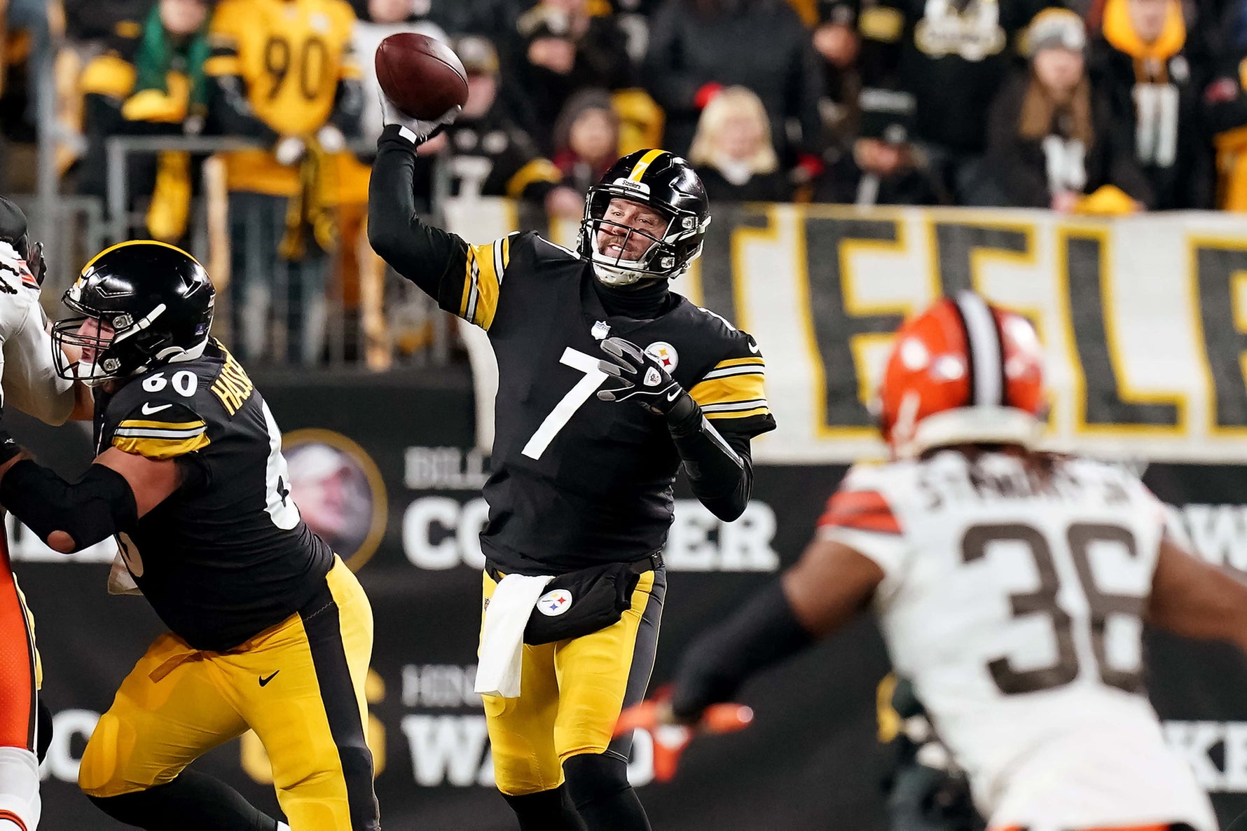 Quarterback of Steel: Ben Roethlisberger’s Remarkable 18-Year Career in Pittsburgh