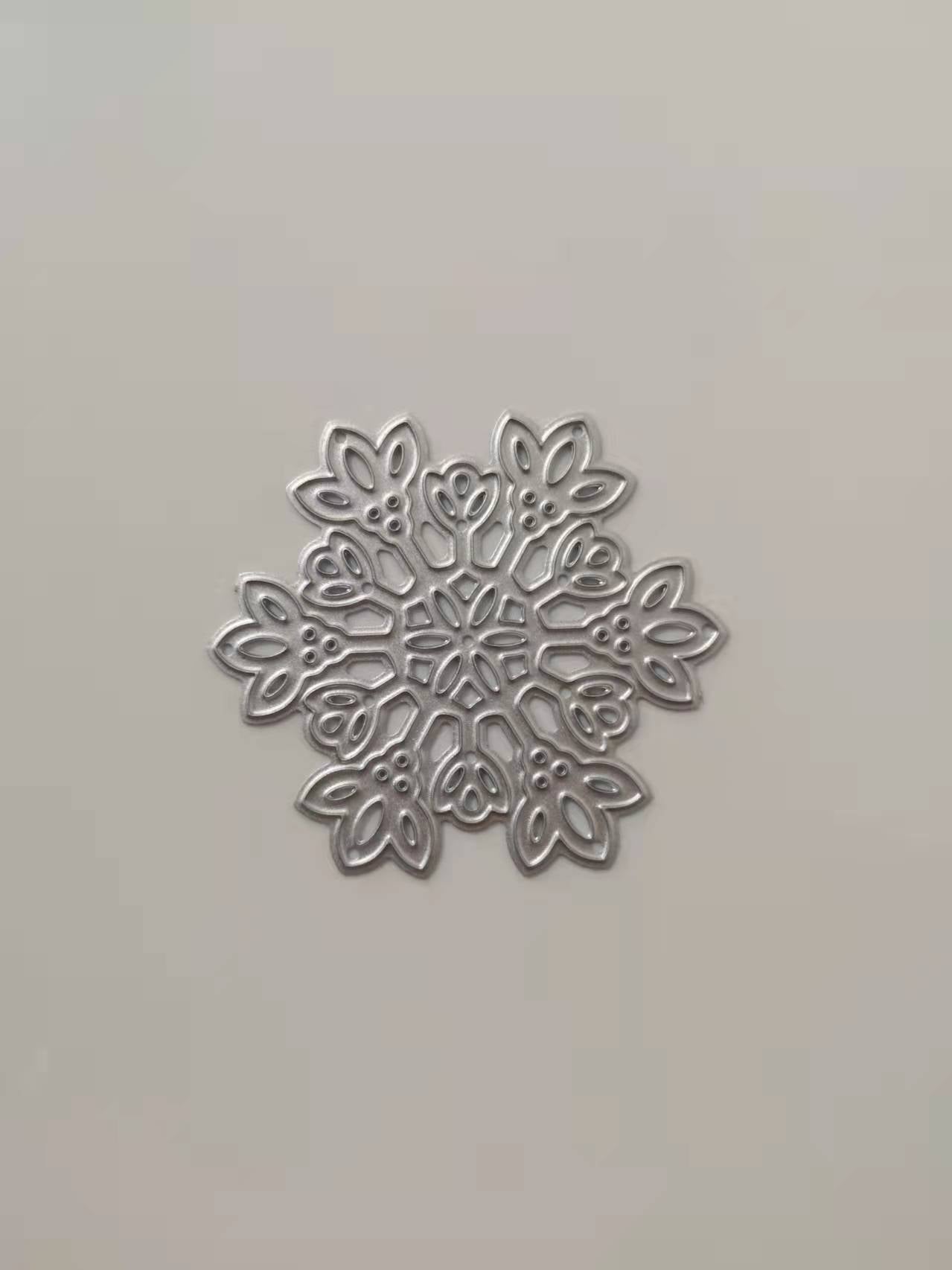3 Style Of Snowflake And Sentiment Quotes Cutting Die For Christmas - Cindi Book
