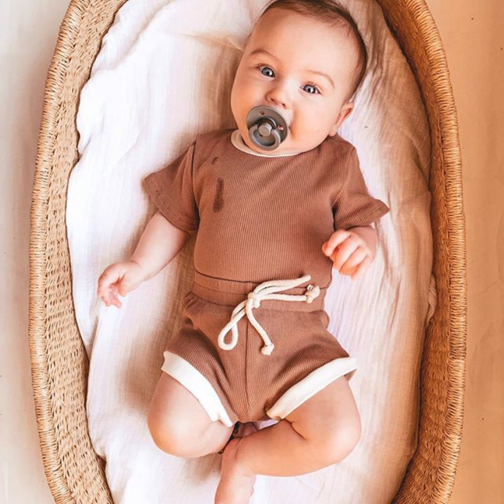 Two-piece set for infants and toddlers - Cindi Book