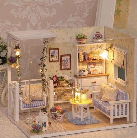 Miniature Doll House - Cindi Book