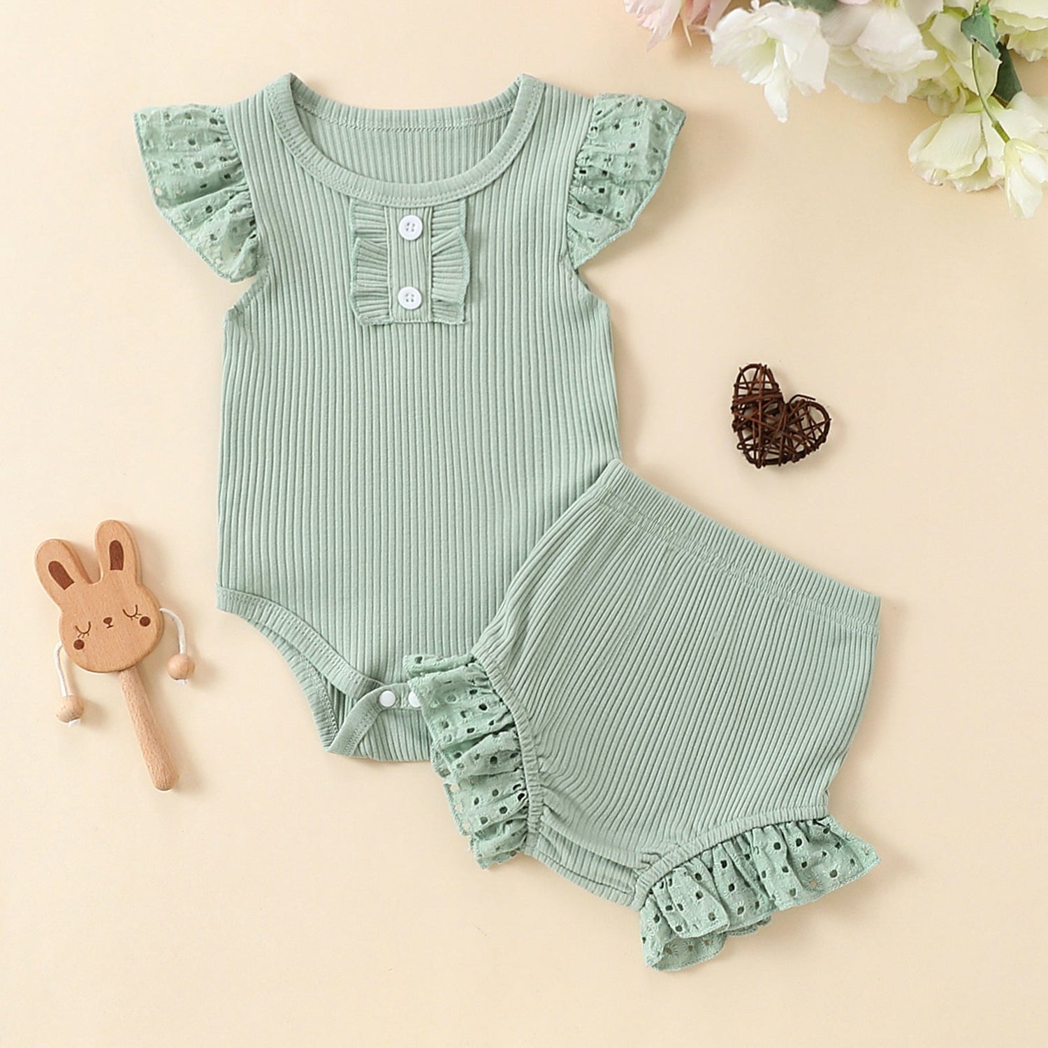 Girls Flounced Sleeve Buttons Sunken Stripe Cotton Shorts Set