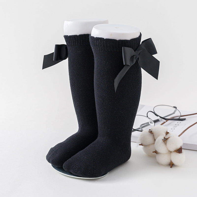 Girl student little princess red socks - Cindi Book
