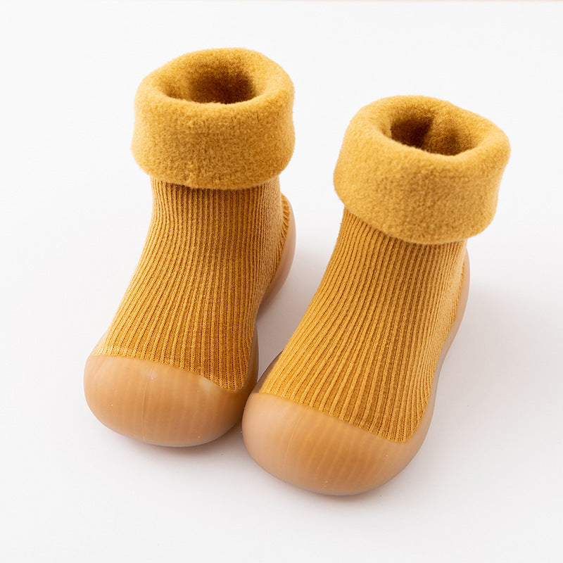 Indoor Snow Warm Socks And Shoes - Cindi Book