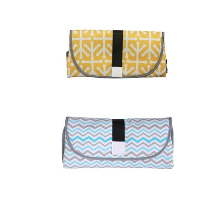 Convenient baby changing pad - Cindi Book