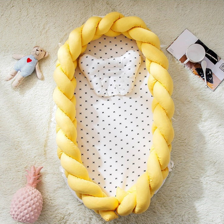 Portable cotton crib - Cindi Book