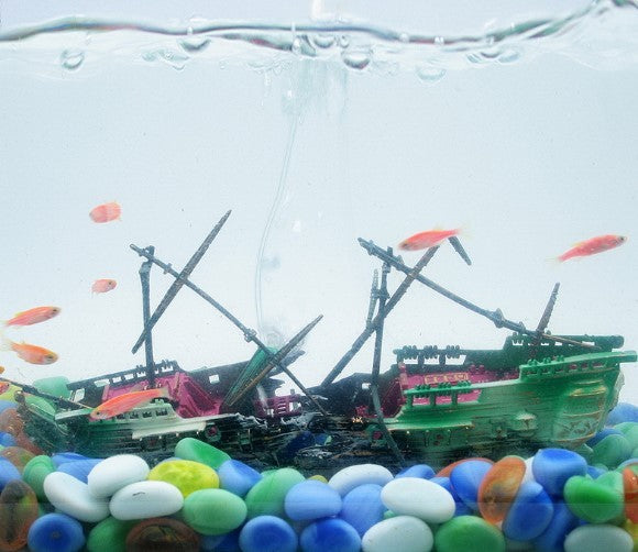 American Seahorse Pneumatic Fish Tank Decoration Aquarium Scenery Package Aerobic Toys Deep Sea Rotten Ship Sunk - Cindi Book