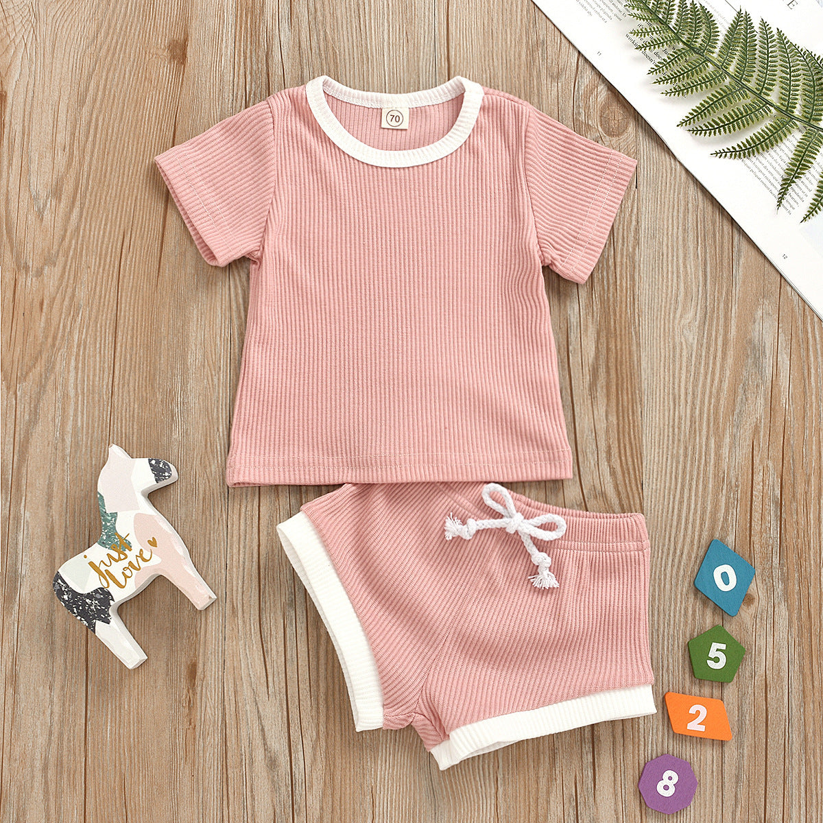 Two-piece set for infants and toddlers - Cindi Book