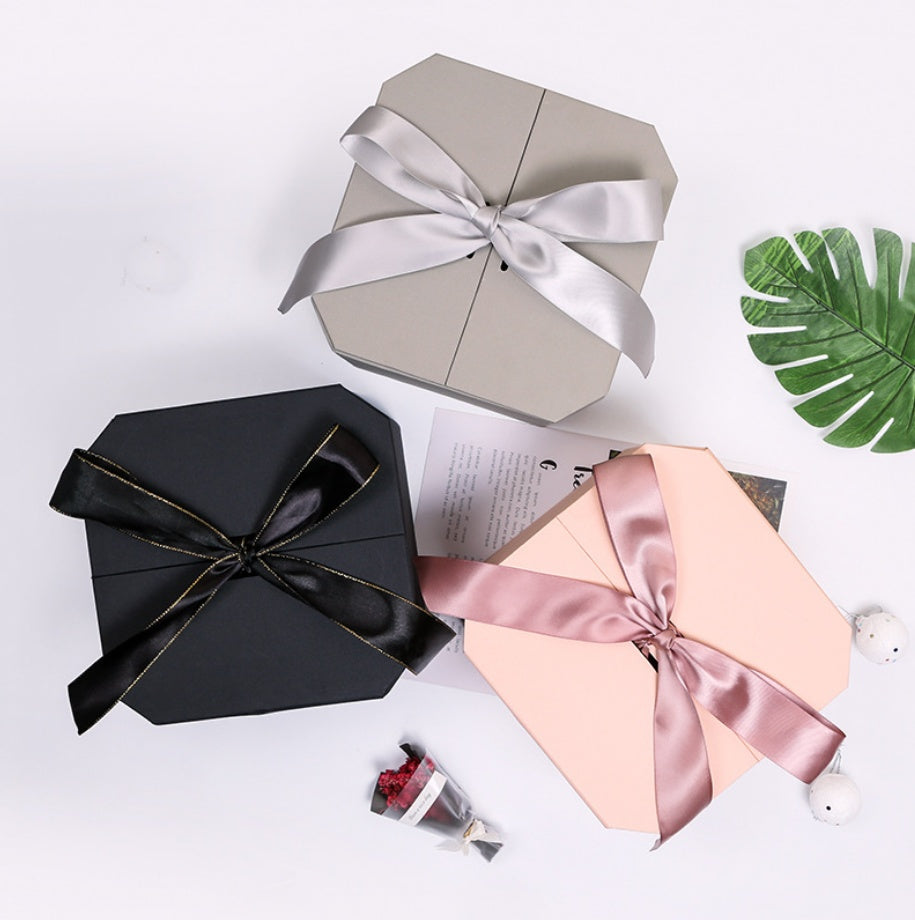 Gift box - Cindi Book