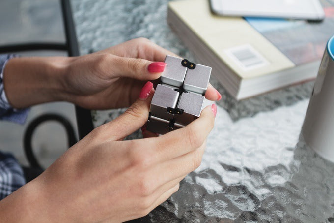 Educational Toys Infinity Cube - Cindi Book