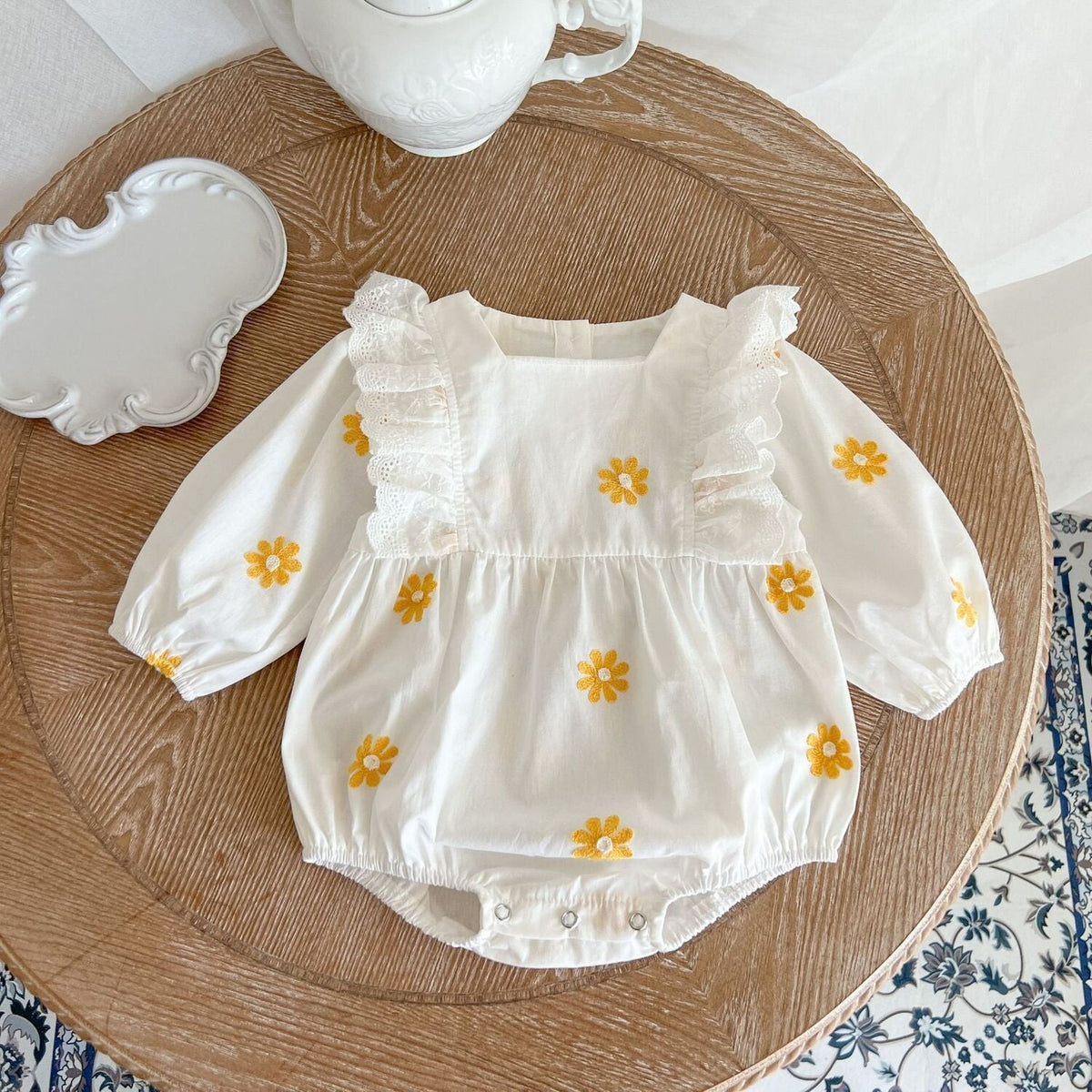 Sweet Daisies Embroidery Rompers Long Sleeve Onesie - Cindi Book