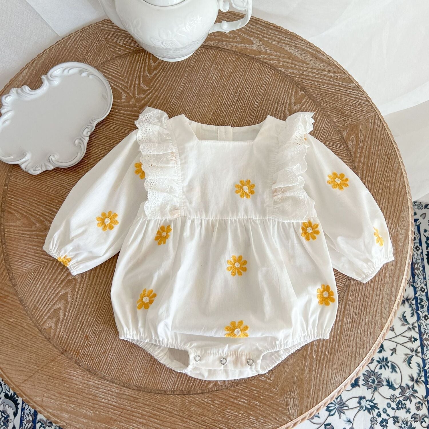 Sweet Daisies Embroidery Rompers Long Sleeve Onesie - Cindi Book