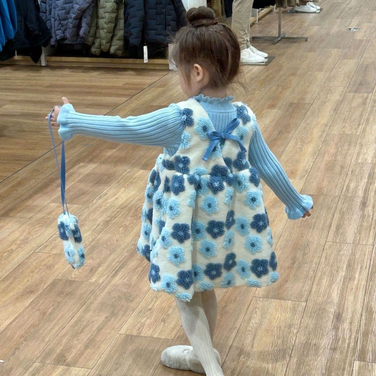 Winter New Girls' Sweater With Stringy Selvedge Flower Fleece-lined Vest Dress - Cindi Book