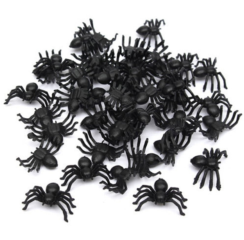 Halloween plastic spider - Cindi Book