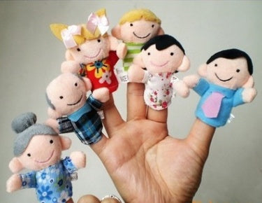 A set of 6 pieces of love each other, a family of fingers, a family of six early childhood puppet toys - Cindi Book