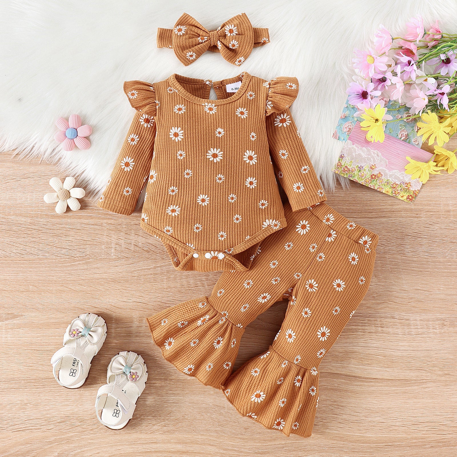 Children's Printed Top Bell-bottom Pants Hair Band Set - Cindi Book