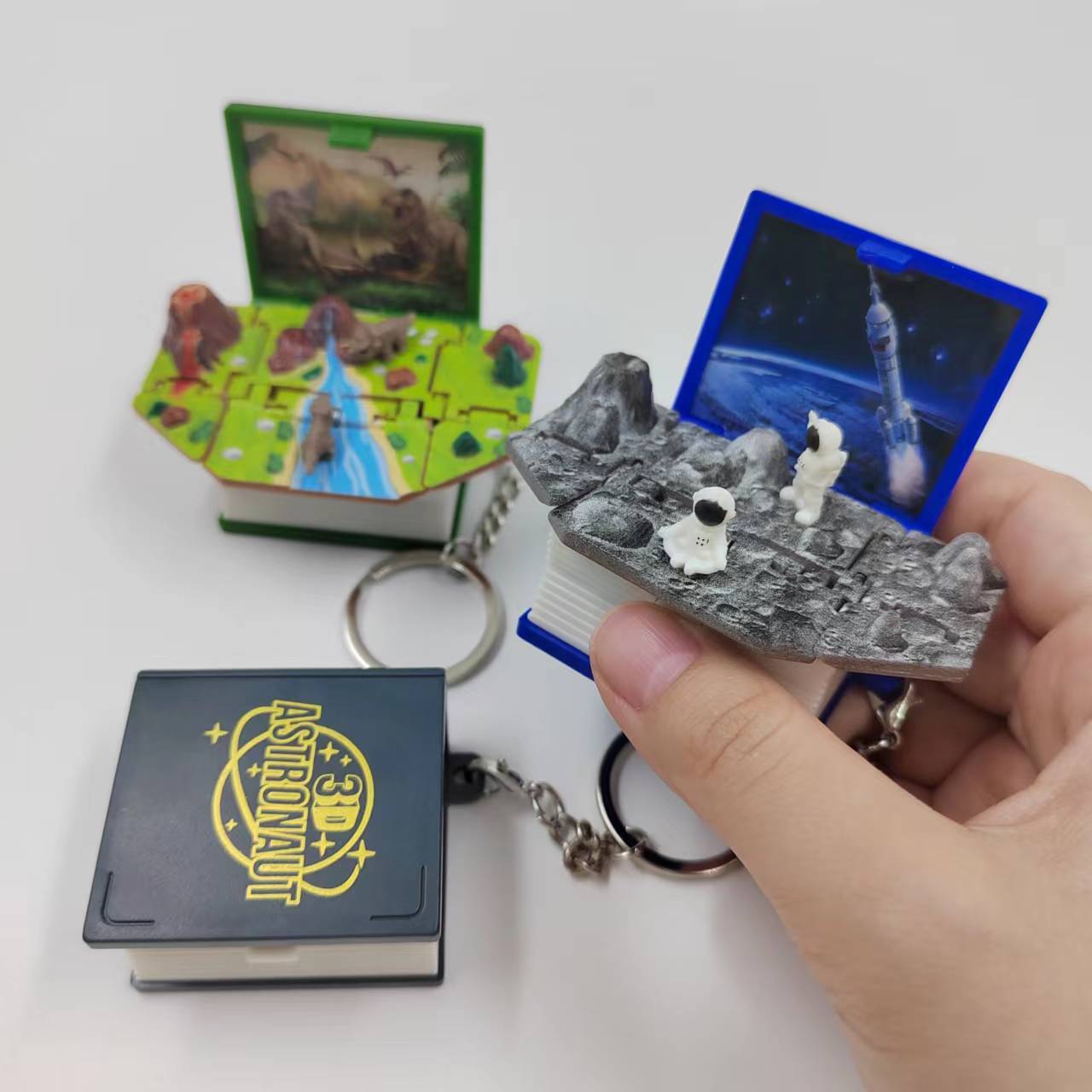 3D Dinosaur Pop-Up Book Keychain Children Creative Decompression Toy