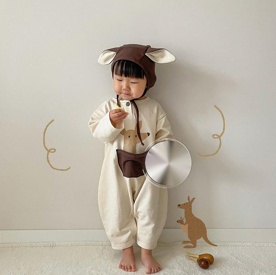 Kangaroo Triangle Baby Outing Bag Fart Outfit