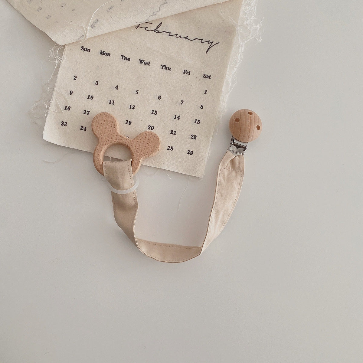 Baby Happy Bite Drop-preventing Chain Pacifier Clip - Cindi Book