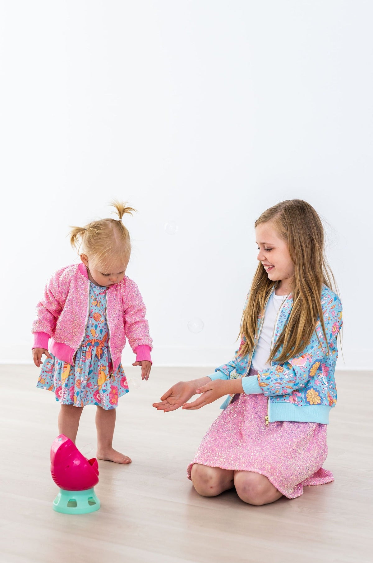 Blue Retro Unicorns S/S Twirl Bodysuit - Image 4
