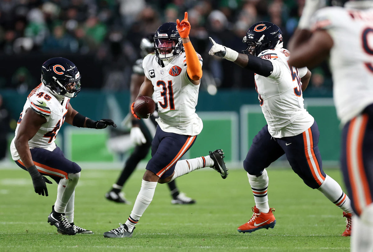 Good. Better. Best. The Epic Story of the Chicago Bears’ Renaissance in Year One of the Ben Johnson Era - PREORDER ships 03/20/2026