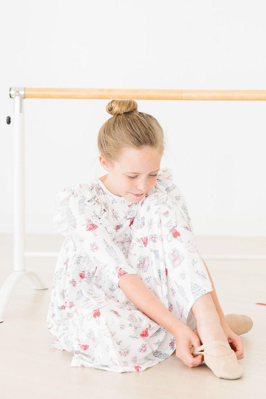 Clara's Christmas 3/4 Sleeve Ruffle Twirl Dress - Image 2