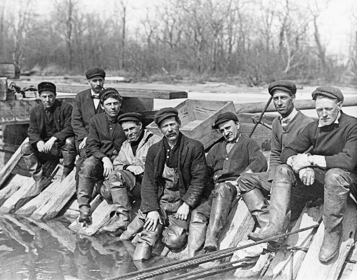 Erie Memories: 125 Years of the Erie Region - Additional Book View 6