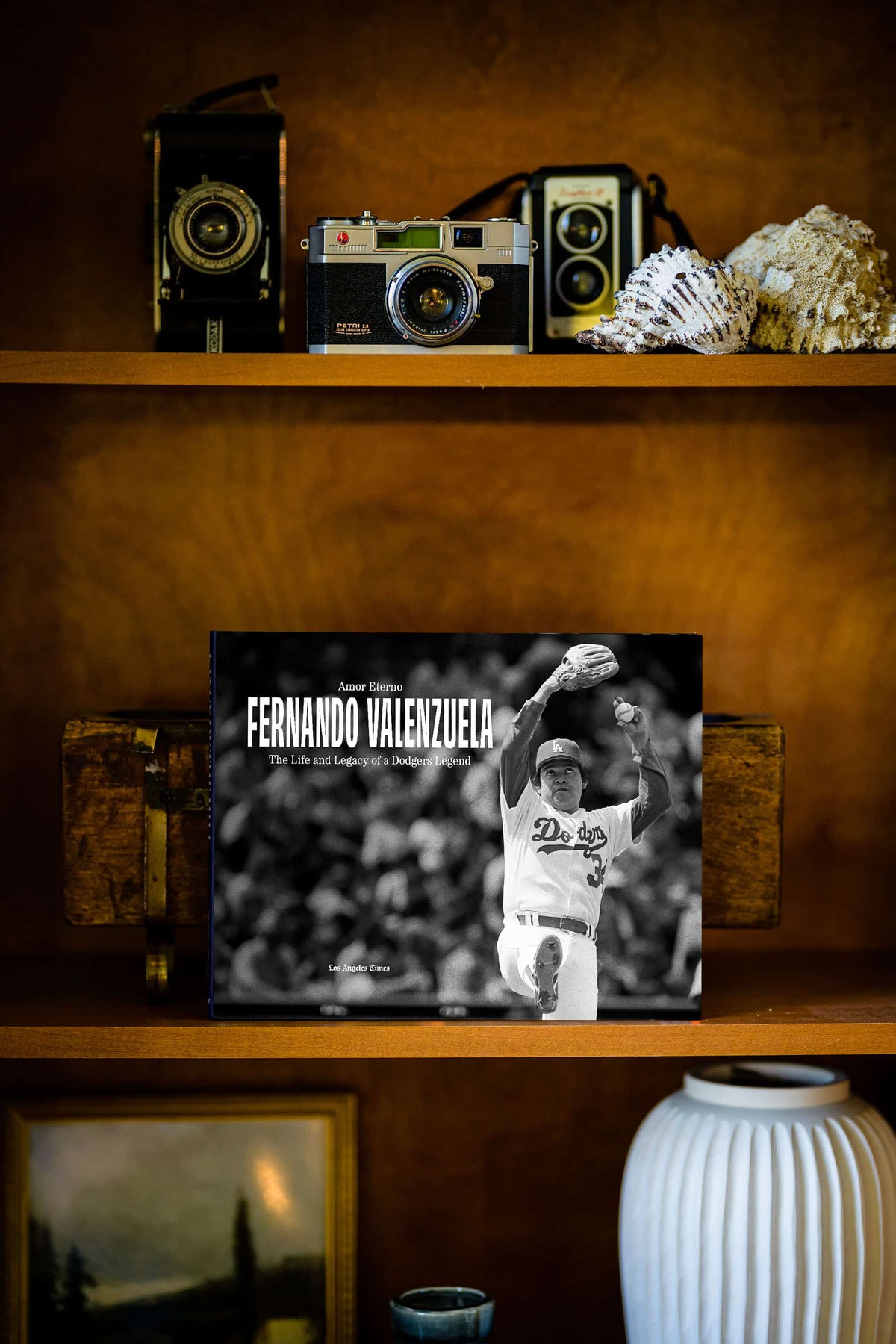 Amor Eterno: Fernando Valenzuela: The Life and Legacy of a Dodgers Legend - Cindi Book