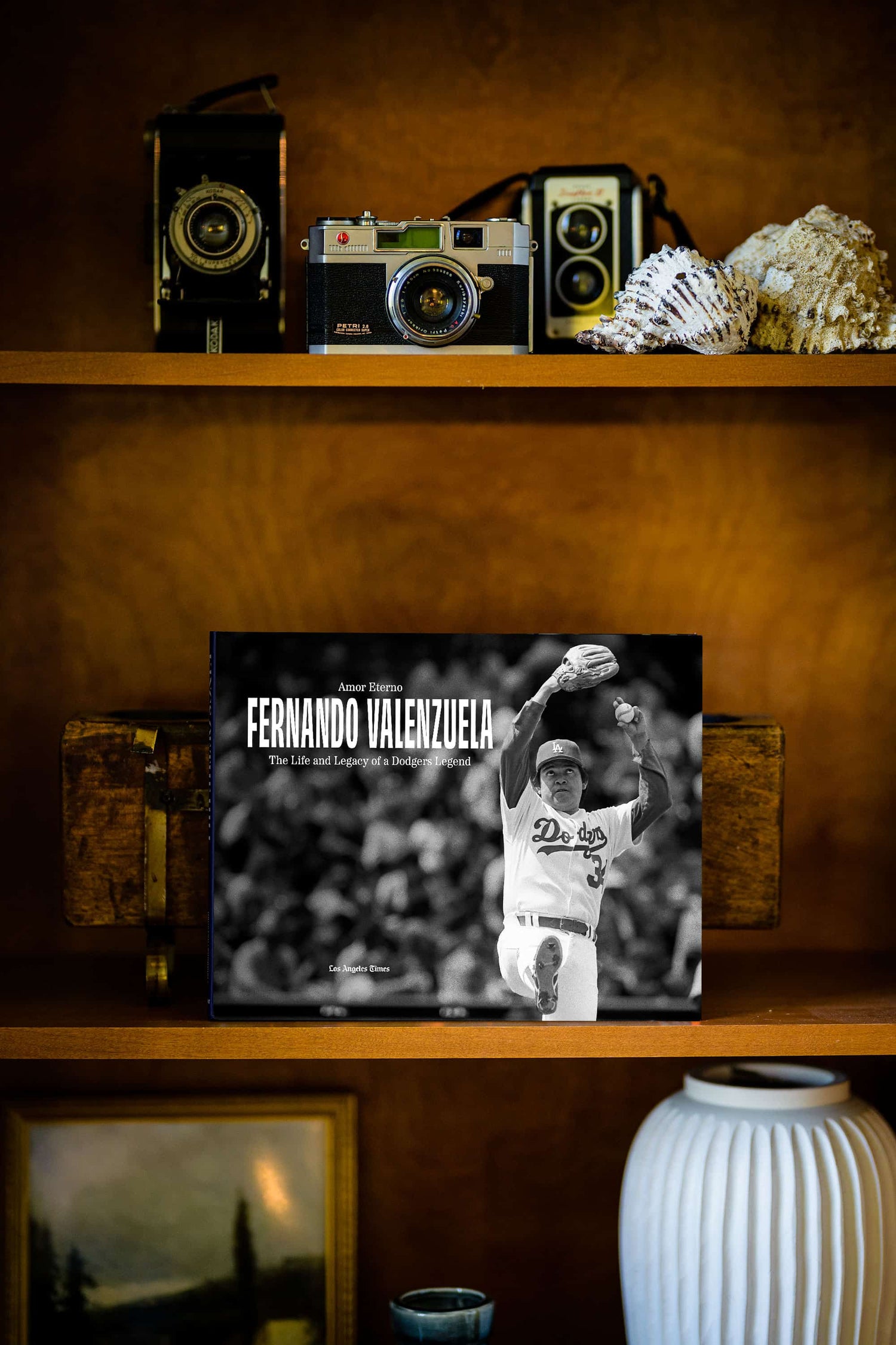 Amor Eterno: Fernando Valenzuela: The Life and Legacy of a Dodgers Legend - Cindi Book