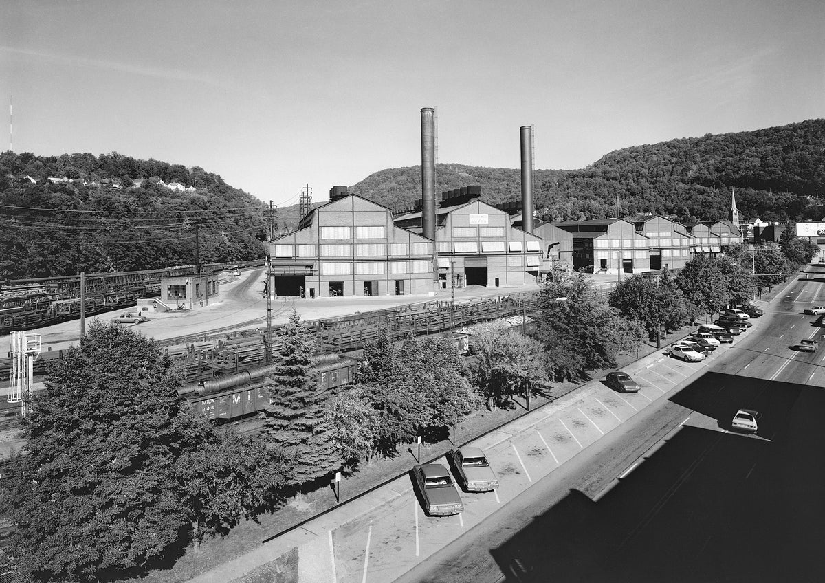 Johnstown Memories III: More Than 125 Years of Photographic History - Additional Book View 17