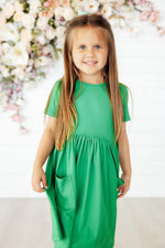 Kelly Green S/S Pocket Twirl Dress - Image 3