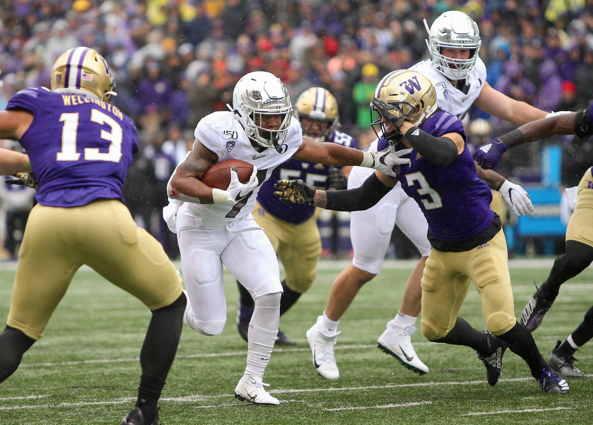 Flying High: The University of Oregons Remarkable 2019 Football Season