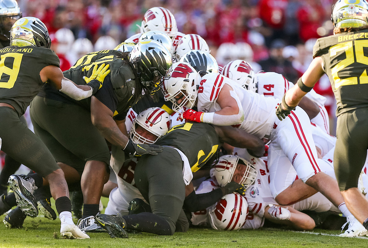 Flying High: The University of Oregons Remarkable 2019 Football Season