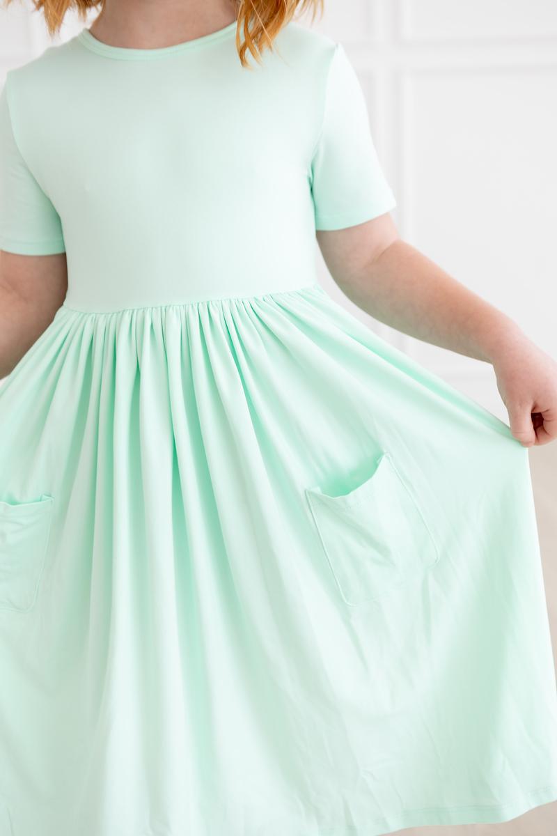 Pastel Green S/S Pocket Twirl Dress - Image 4