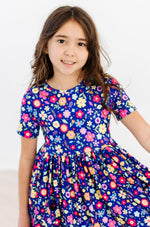 Pick a Posy S/S Pocket Twirl Dress - Image 4