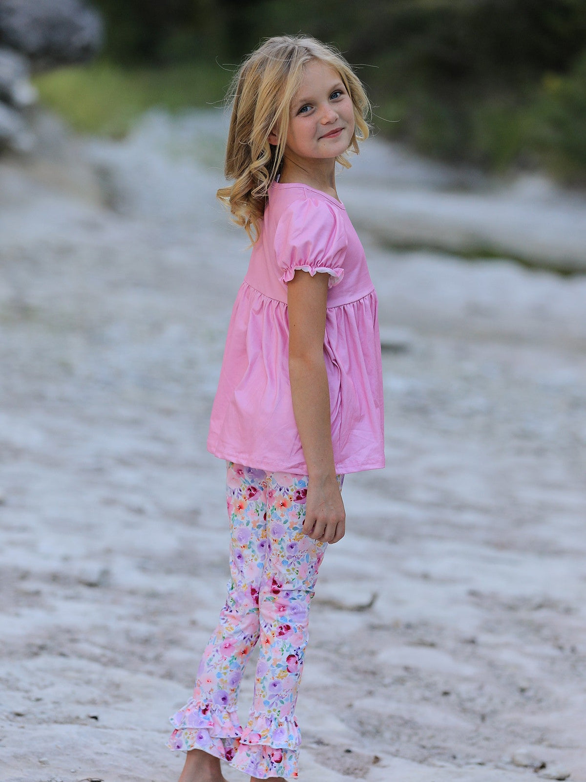 Rylee Faith Designs - Pink Girls Farm Animals Bell Bottoms outfit - alternate view 3