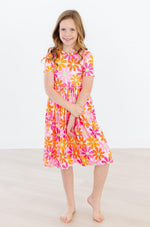Retro Daisies S/S Pocket Twirl Dress - Image 5