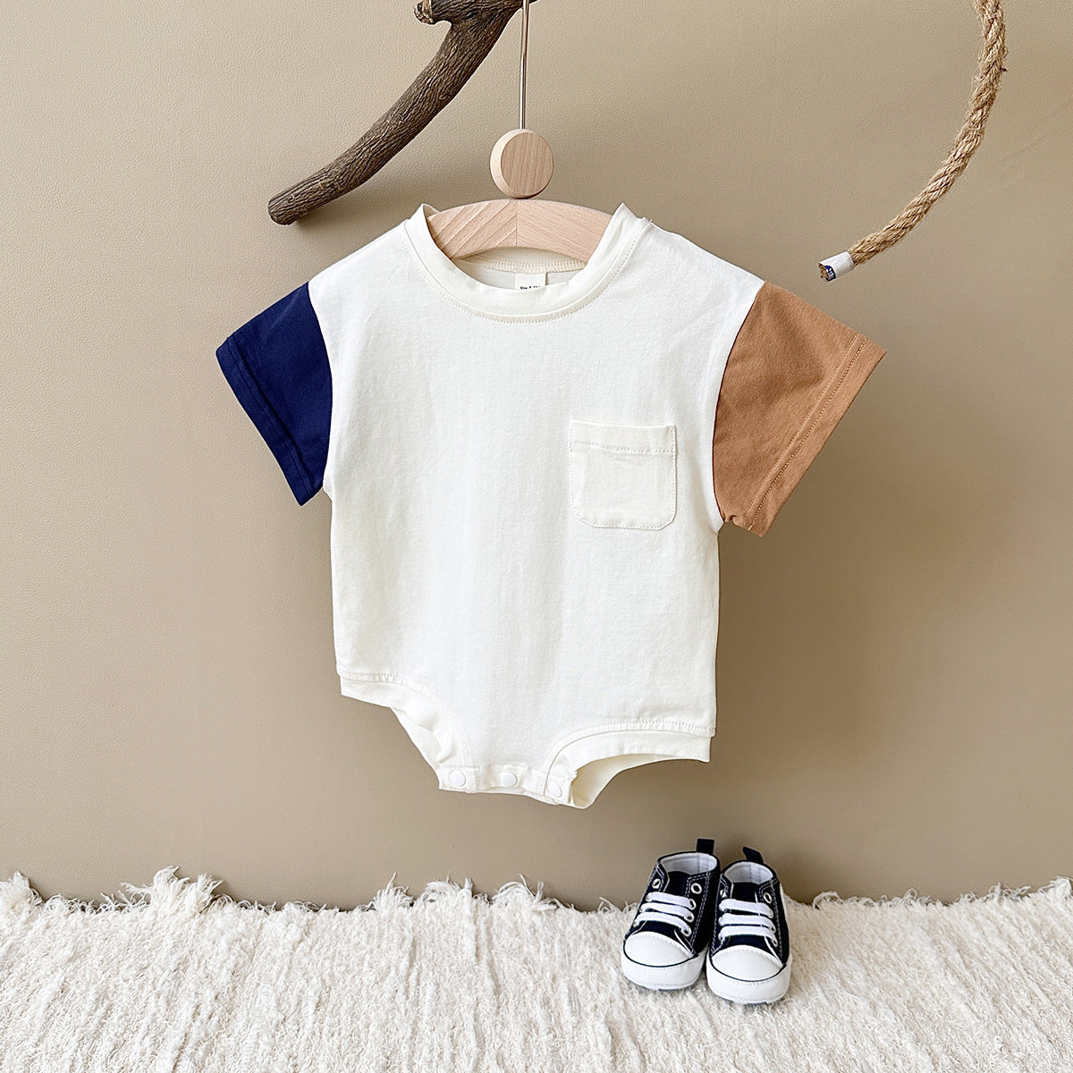 Baby's Comfortable Crew Neck Casual Triangle Jumpsuit - Cindi Book
