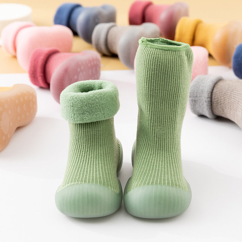 Indoor Snow Warm Socks And Shoes - Cindi Book