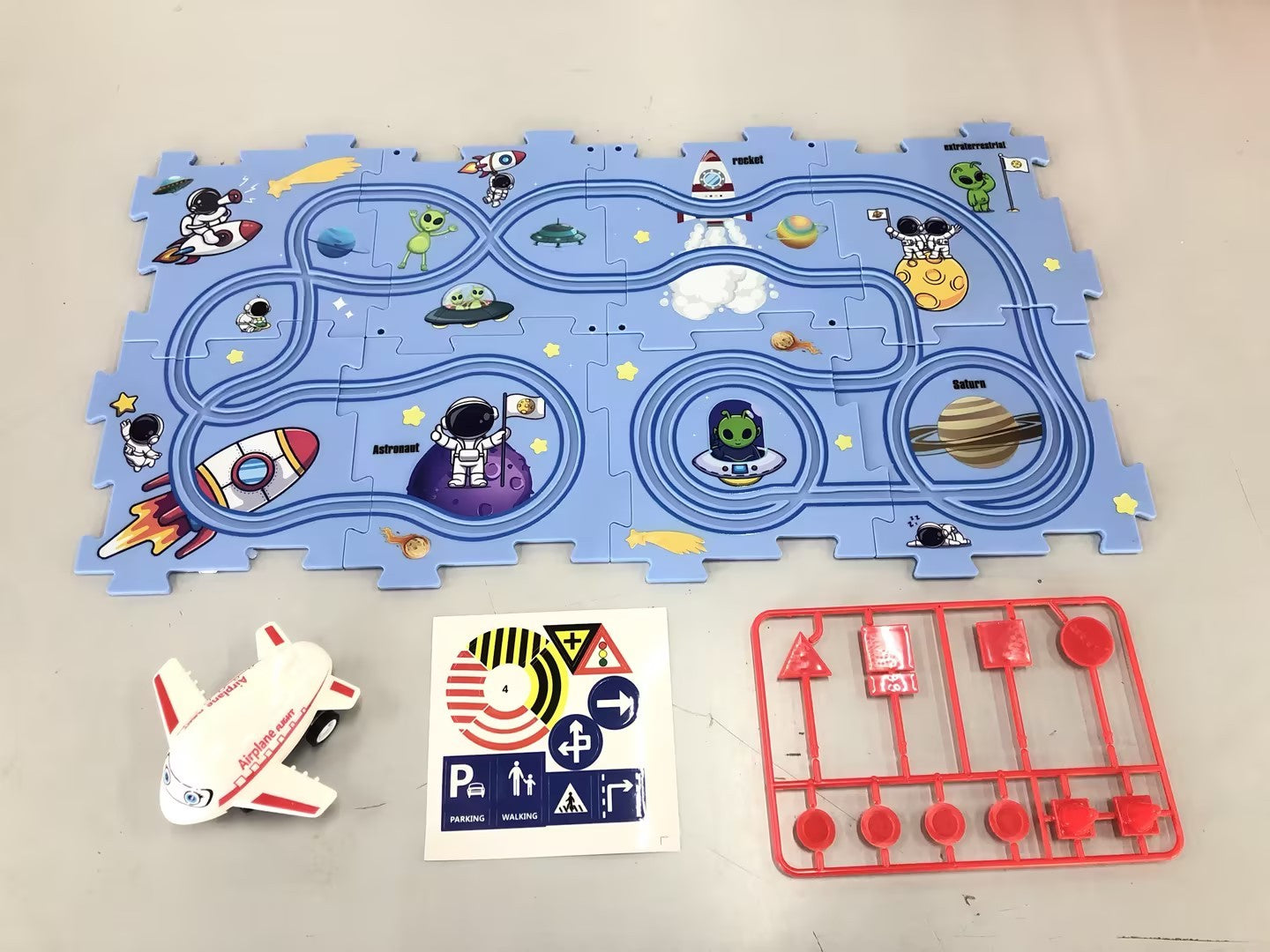 Children Puzzle Electric Railroad Speeder DIY Assembly Electric Car Automatic Rail City Scene Construction Education Toy Gift - Cindi Book