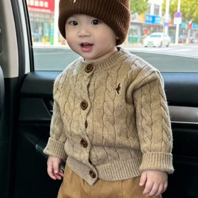 Korean-style Boys Autumnwinter Khaki Embroidered Cable-knit Thickened Sweater - Cindi Book
