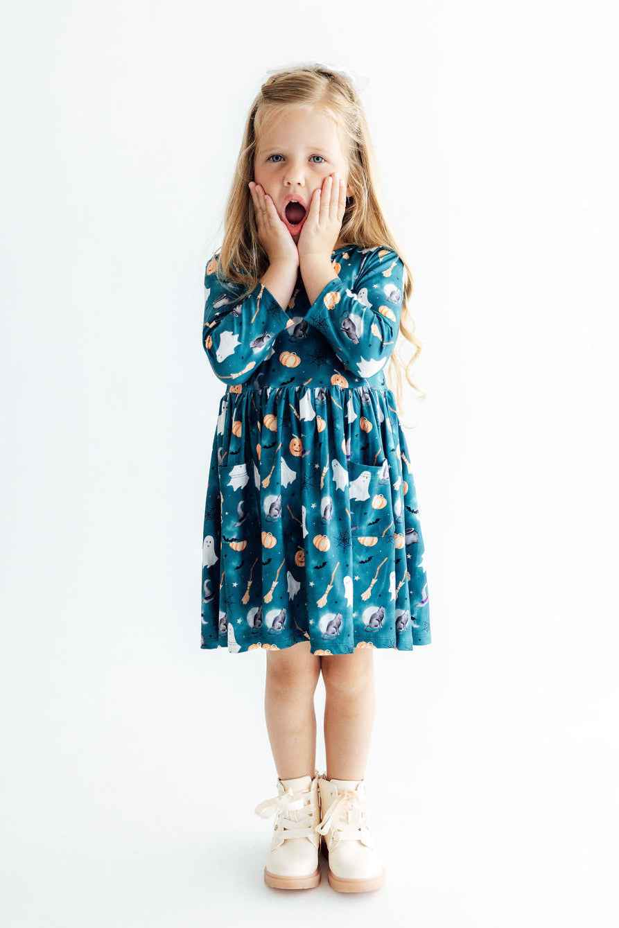 Happy Haunting 3/4 Sleeve Pocket Twirl Dress