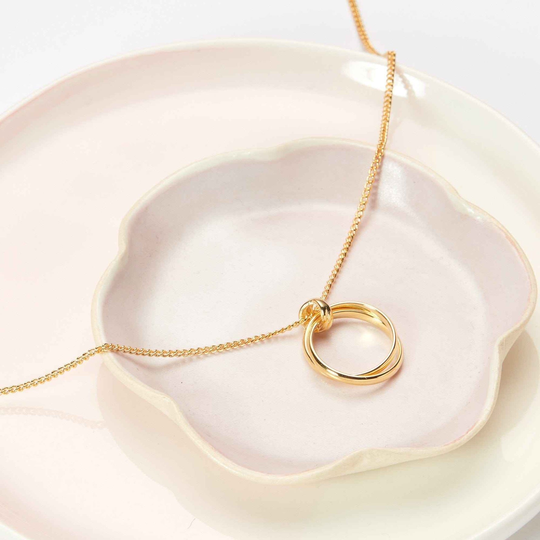 Mother's Day Linked Circles Necklace