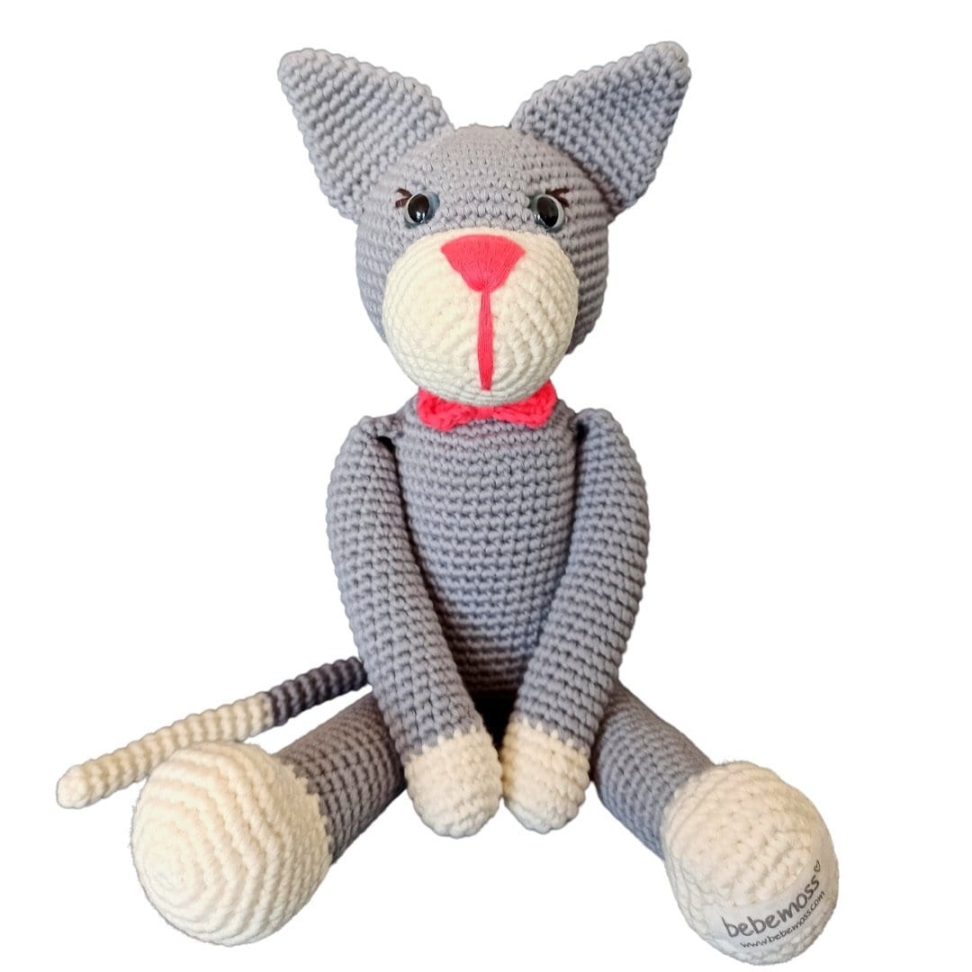 Oliver the cat - grey